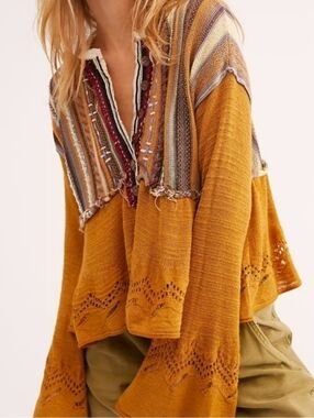 FREE PEOPLE | SMALL PETITE | Meadow Lakes W/ Bell Sleeve